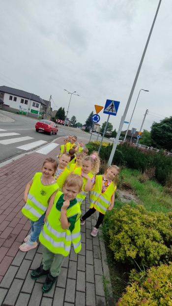 041d77e4-a1d9-44a3-bf1d-14dae168a16e.jpeg